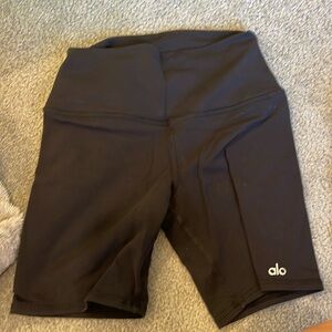 Alo biker shorts black